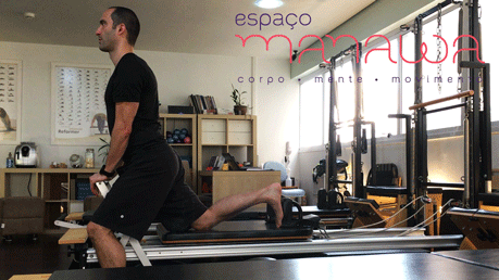 Estalos no Quadril - Exercícios - single thigh stretch