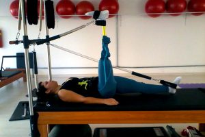 pilates e acessibilidade - tesoura